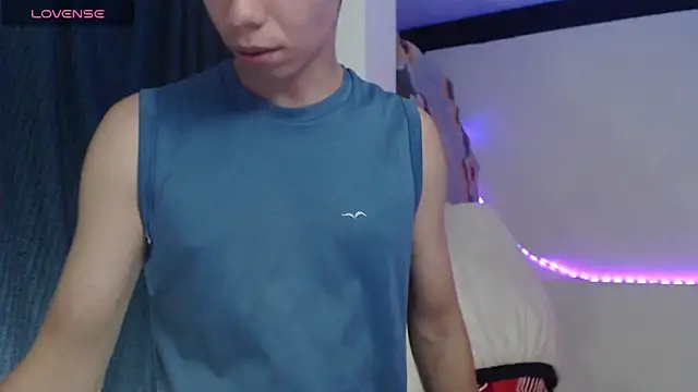 JhoanVelezModel online show from October 18, 2025, 3:08 am