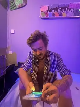 3615-ULLA online show from November 9, 2025, 8:51 am