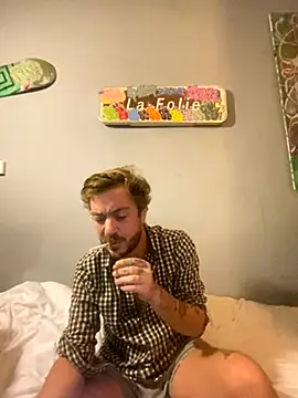 3615-ULLA online show from November 8, 2025, 8:45 pm