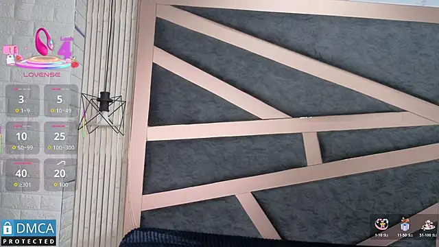 Snapshot of Clhoee_ chatting on November 18, 2025, 1:32 am Clhoee online show from November 18, 2025, 1:32 am