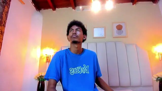 Snapshot of FYKMOR_1 chatting on November 29, 2025, 7:58 pm FYKMOR 1 online show from November 29, 2025, 7:58 pm