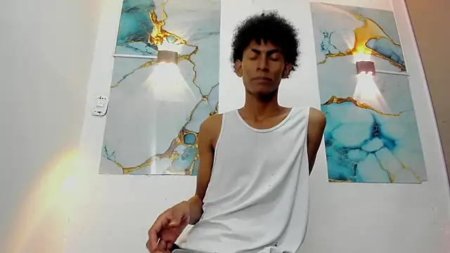 FYKMOR 1 online show from April 18, 2026, 7:29 pm