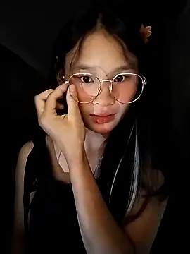 Snapshot of saronla_03 chatting on September 22, 2025, 2:45 pm saronla 03 online show from September 22, 2025, 2:45 pm