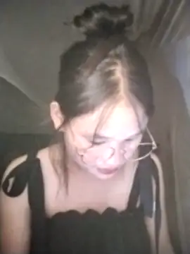 Snapshot of saronla_03 chatting on September 11, 2025, 3:12 pm saronla 03 online show from September 11, 2025, 3:12 pm