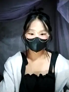 saronla 03 online show from November 20, 2025, 3:45 pm