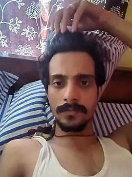 Snapshot of Crazycouple_01 chatting on September 29, 2025, 8:32 am Crazycouple 01 online show from September 29, 2025, 8:32 am