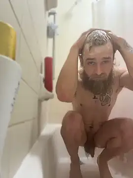 Snapshot of high3ndlowlife chatting on April 15, 2026, 2:43 pm high3ndlowlife online show from April 15, 2026, 2:43 pm