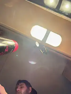 Snapshot of high3ndlowlife chatting on February 6, 2026, 12:56 pm high3ndlowlife online show from February 6, 2026, 12:56 pm