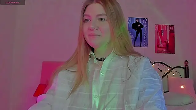 Snapshot of Ruby_Al1en chatting on January 6, 2026, 1:20 am Ruby Al1en online show from January 6, 2026, 1:20 am