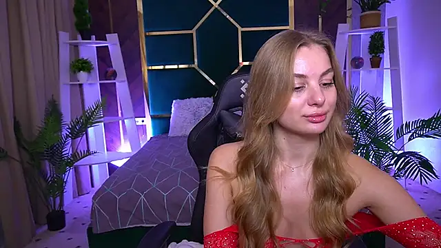 Snapshot of AngyyEyess chatting on November 6, 2025, 11:53 pm AngyyEyess online show from November 6, 2025, 11:53 pm