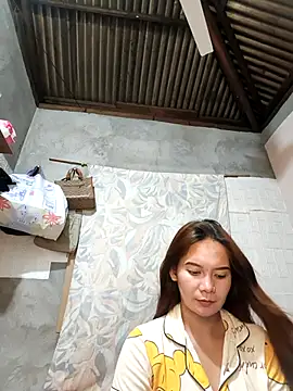 Snapshot of ur_hotsiren chatting on November 4, 2025, 3:49 pm ur hotsiren online show from November 4, 2025, 3:49 pm