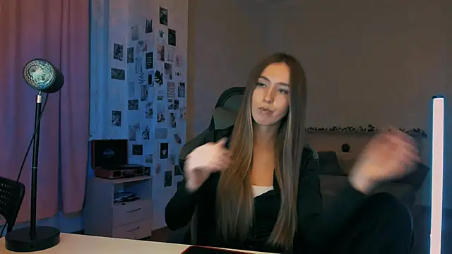 yourrdanceteacher online show from November 24, 2025, 8:09 pm