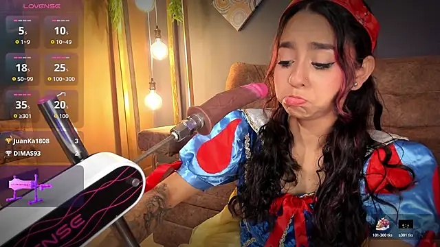 Snapshot of RACHELRUIZ chatting on October 31, 2025, 3:19 pm RACHELRUIZ online show from October 31, 2025, 3:19 pm