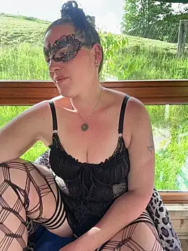 Nadja Noir online show from May 20, 2026, 3:20 pm