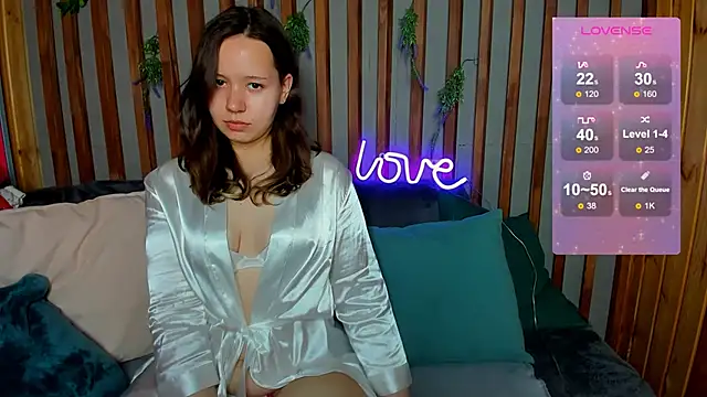 Snapshot of Laura_Ellinss chatting on September 23, 2025, 9:05 am Laura Ellinss online show from September 23, 2025, 9:05 am