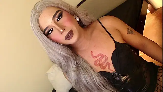 Snapshot of mslilly_croft chatting on January 8, 2026, 4:46 pm mslilly croft online show from January 8, 2026, 4:46 pm