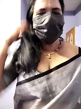 mallu-lover online show from October 9, 2025, 2:50 pm