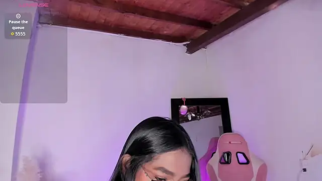 Snapshot of IsaGodess chatting on October 30, 2025, 7:44 pm IsaGodess online show from October 30, 2025, 7:44 pm