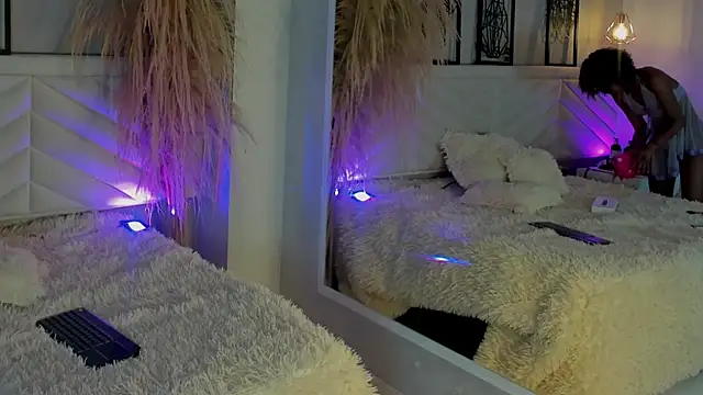 amy miller1 online show from November 7, 2025, 8:13 pm