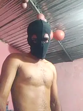 Snapshot of shessAz chatting on April 10, 2026, 12:45 pm shessAz online show from April 10, 2026, 12:45 pm