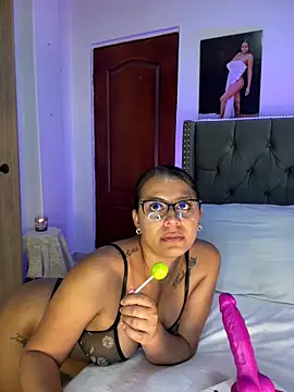 ema zoe online show from March 10, 2026, 12:03 am