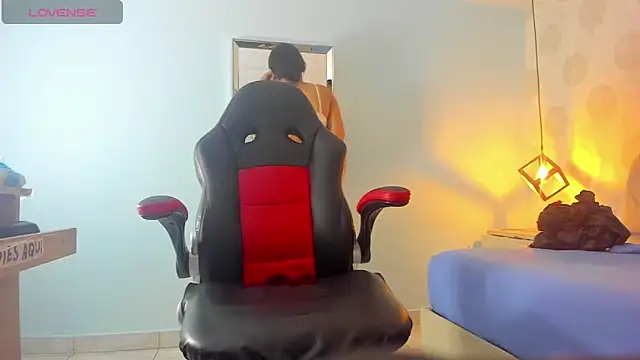 ALISSON BARKER online show from October 27, 2025, 12:17 pm