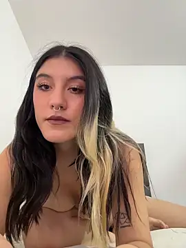 Snapshot of Sweetlolita chatting on March 3, 2026, 8:49 pm Sweetlolita online show from March 3, 2026, 8:49 pm