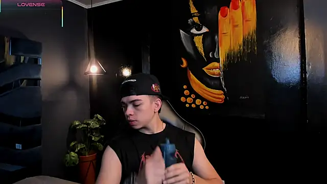 Eryonbradley online show from December 5, 2025, 11:20 am