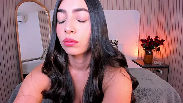 Snapshot of EmelyParker chatting on December 2, 2025, 12:55 am EmelyParker online show from December 2, 2025, 12:55 am