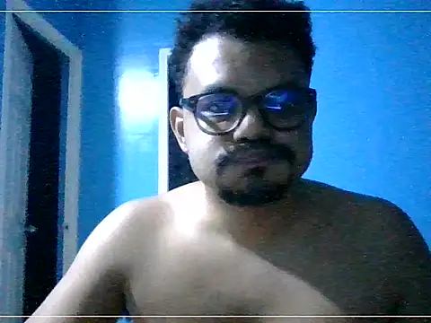 Snapshot of elturcudito chatting on March 3, 2026, 6:31 am elturcudito online show from March 3, 2026, 6:31 am