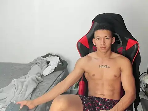 Snapshot of JuanchiT66 chatting on February 5, 2026, 4:30 am JuanchiT66 online show from February 5, 2026, 4:30 am