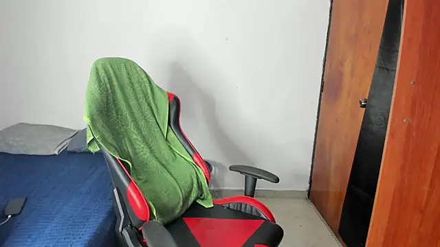 Snapshot of JuanchiT66 chatting on March 7, 2026, 6:02 pm JuanchiT66 online show from March 7, 2026, 6:02 pm