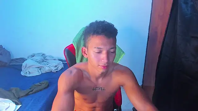 Snapshot of JuanchiT66 chatting on March 27, 2026, 1:47 am JuanchiT66 online show from March 27, 2026, 1:47 am