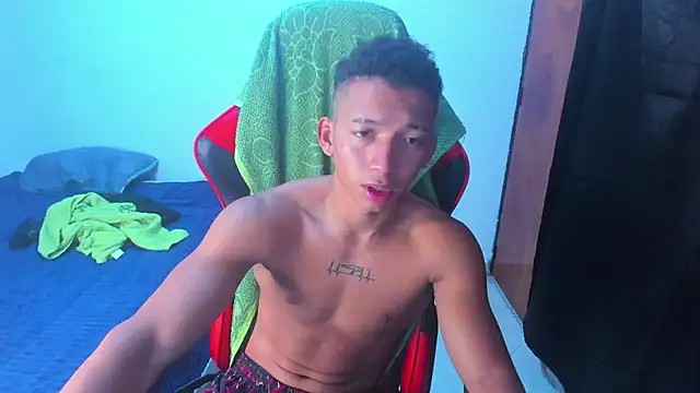 Snapshot of JuanchiT66 chatting on April 5, 2026, 3:13 am JuanchiT66 online show from April 5, 2026, 3:13 am