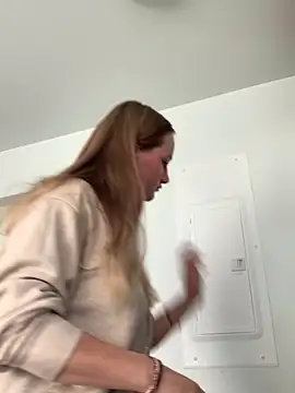 Snapshot of myasecrets chatting on November 10, 2025, 4:56 pm myasecrets online show from November 10, 2025, 4:56 pm