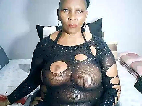 Snapshot of BigPussy10xx chatting on October 21, 2025, 5:12 pm BigPussy10xx online show from October 21, 2025, 5:12 pm