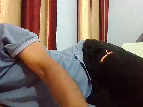 Snapshot of creativecommin chatting on November 8, 2025, 6:55 pm creativecommin online show from November 8, 2025, 6:55 pm