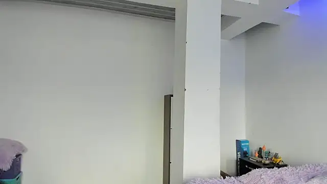 Snapshot of MiaVillalobos chatting on November 12, 2025, 8:12 pm MiaVillalobos online show from November 12, 2025, 8:12 pm