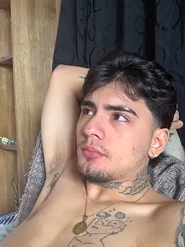 Snapshot of JamesDeker chatting on November 21, 2025, 12:37 pm JamesDeker online show from November 21, 2025, 12:37 pm