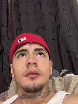 Snapshot of JamesDeker chatting on November 19, 2025, 10:59 am JamesDeker online show from November 19, 2025, 10:59 am