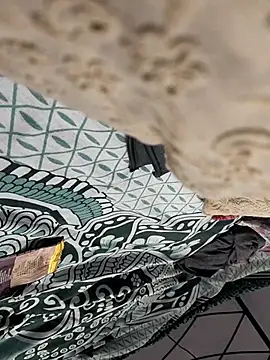 whitelady15 online show from October 22, 2025, 4:17 pm