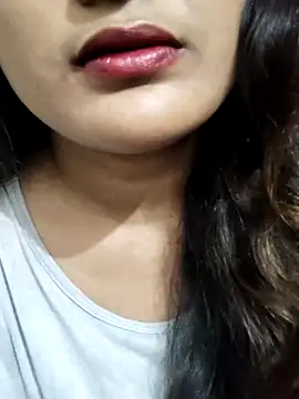 Snapshot of Cute_pinkii chatting on November 29, 2025, 7:47 pm Cute pinkii online show from November 29, 2025, 7:47 pm