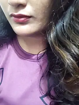 Snapshot of Cute_pinkii chatting on November 7, 2025, 8:02 pm Cute pinkii online show from November 7, 2025, 8:02 pm