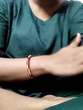 Snapshot of Cute_pinkii chatting on December 13, 2025, 8:04 pm Cute pinkii online show from December 13, 2025, 8:04 pm