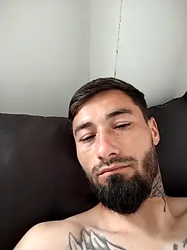 Snapshot of Negrila25 chatting on May 9, 2026, 11:46 am Negrila25 online show from May 9, 2026, 11:46 am