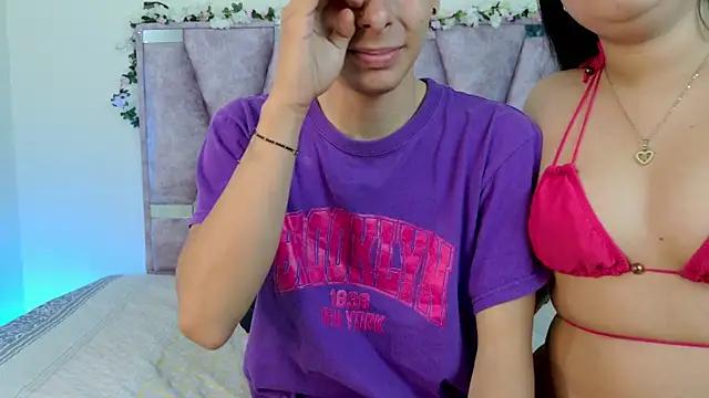 Snapshot of lana_and_liam_ chatting on November 4, 2025, 9:35 am lana and liam online show from November 4, 2025, 9:35 am