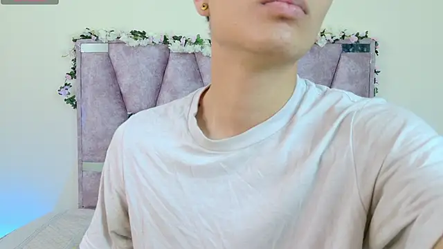 Snapshot of lana_and_liam_ chatting on November 15, 2025, 10:30 am lana and liam online show from November 15, 2025, 10:30 am