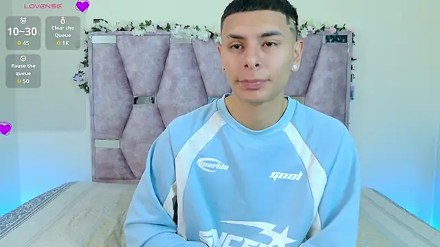 Snapshot of lana_and_liam_ chatting on November 7, 2025, 10:20 am lana and liam online show from November 7, 2025, 10:20 am