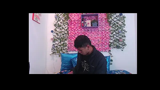 iam lukas   online show from September 20, 2025, 12:54 pm