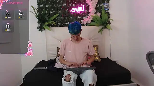 iam lukas   online show from October 2, 2025, 1:53 am